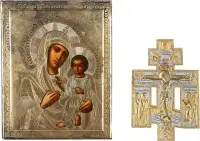 Kleine icoon van de Moeder Gods van Tichvin (Tichvinskaja) met verguld zilveren oklad en huiskruis