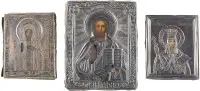Drie miniatuuriconen met zilveren oklad: Christus Pantocrator en de heiligen Paraskeva en Eudokia