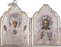 MINIATUR-DIPTYCHON MIT DER GOTTESMUTTER DES ZEICHENS (ZNAMENIE) UND CHRISTUS PANTOKRATOR MIT SILBER-OKLAD