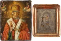 ZWEI IKONEN: DREIHÄNDIGE GOTTESMUTTER MIT OKLAD UND HEILIGER NIKOLAUS VON MYRA