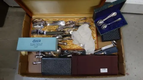 1 lot of assorted cutlery