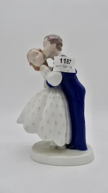 1 figuur "De Kus" B u. G.