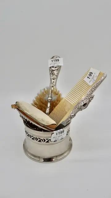 1 hairdressing set
