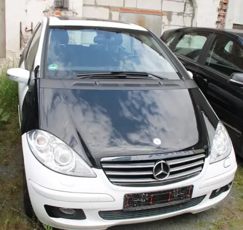 1 Mercedes A200, EZ 12/06, HU 10/26, Benziner, Automatik, abgl. km-Stand 111.253 , Hubr.2035, kW 100, 2 Schlüssel, alle Papiere