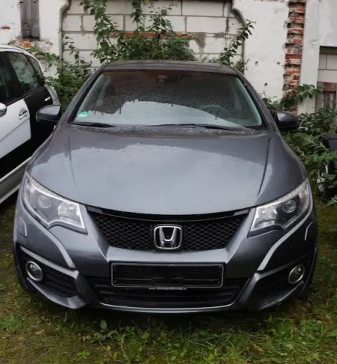 1 Honda Civic, EZ 02/17, HU 08/26, Benziner, Schalter, abgl. km-Stand 34.708 , Hubr.1339, kW 73, 2 Schlüssel, alle Papiere
