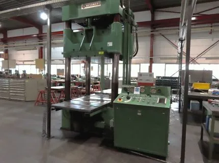 1 4-column hydraulic press, make: HESSMERT, type: POS160T, with grooved clamping table, year 1982