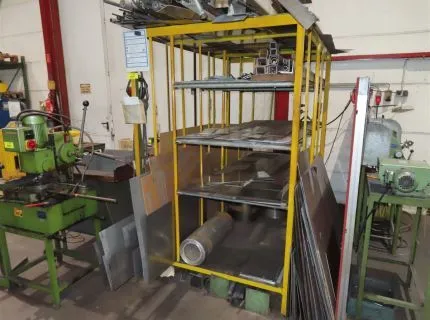 1 étagère à matériaux, fabrication maison, env. 3,00 m x 2,20 m