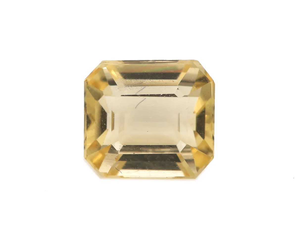 Losse scapoliet, ca. 2,40 ct, achthoekige trappenslijping Schatprijs: 200, - EUR