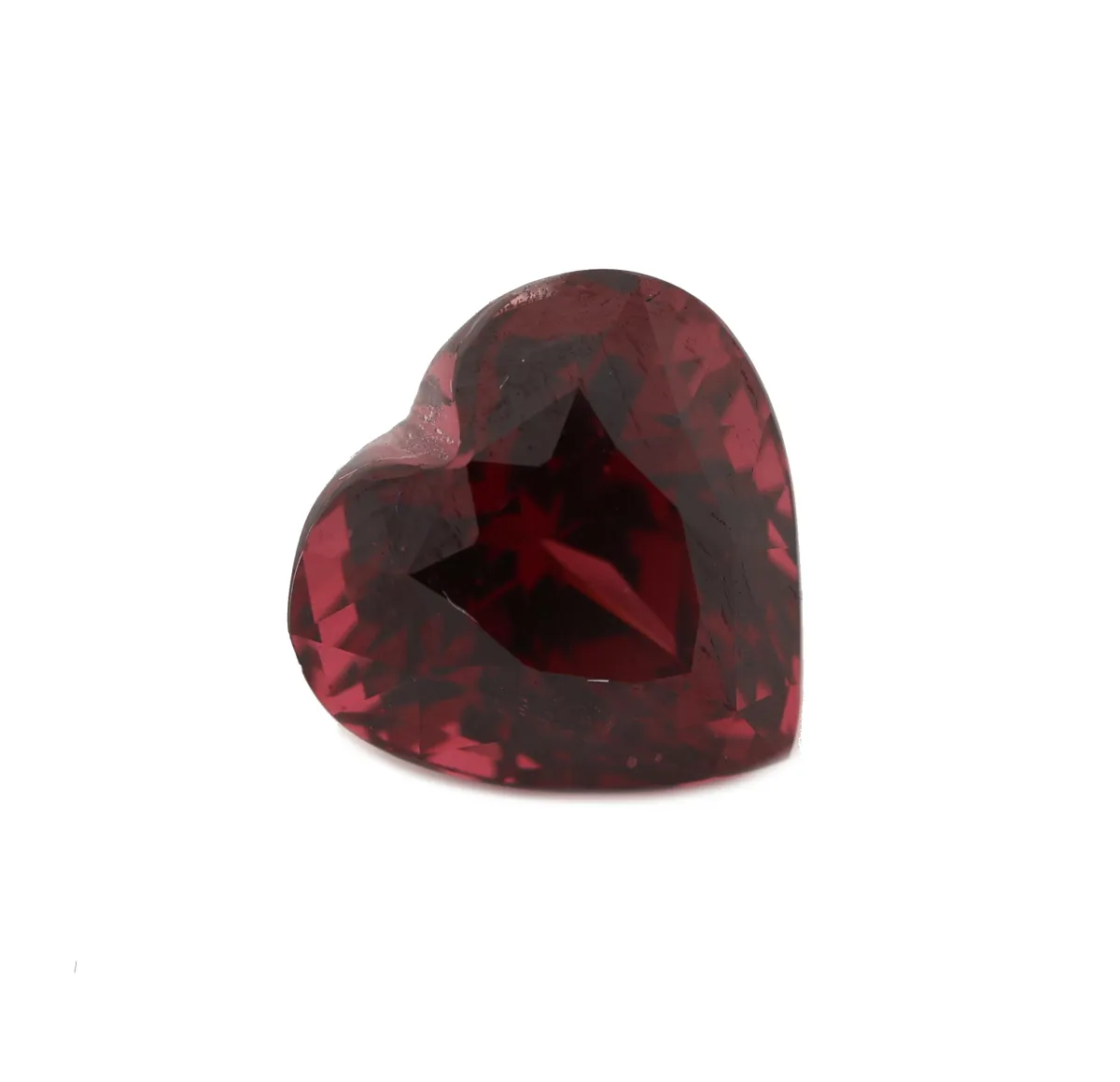 Loser Rhodolith, ca. 2.53 ct, facett. Herz, schöne Farbe Schätzpreis: 240, - EUR