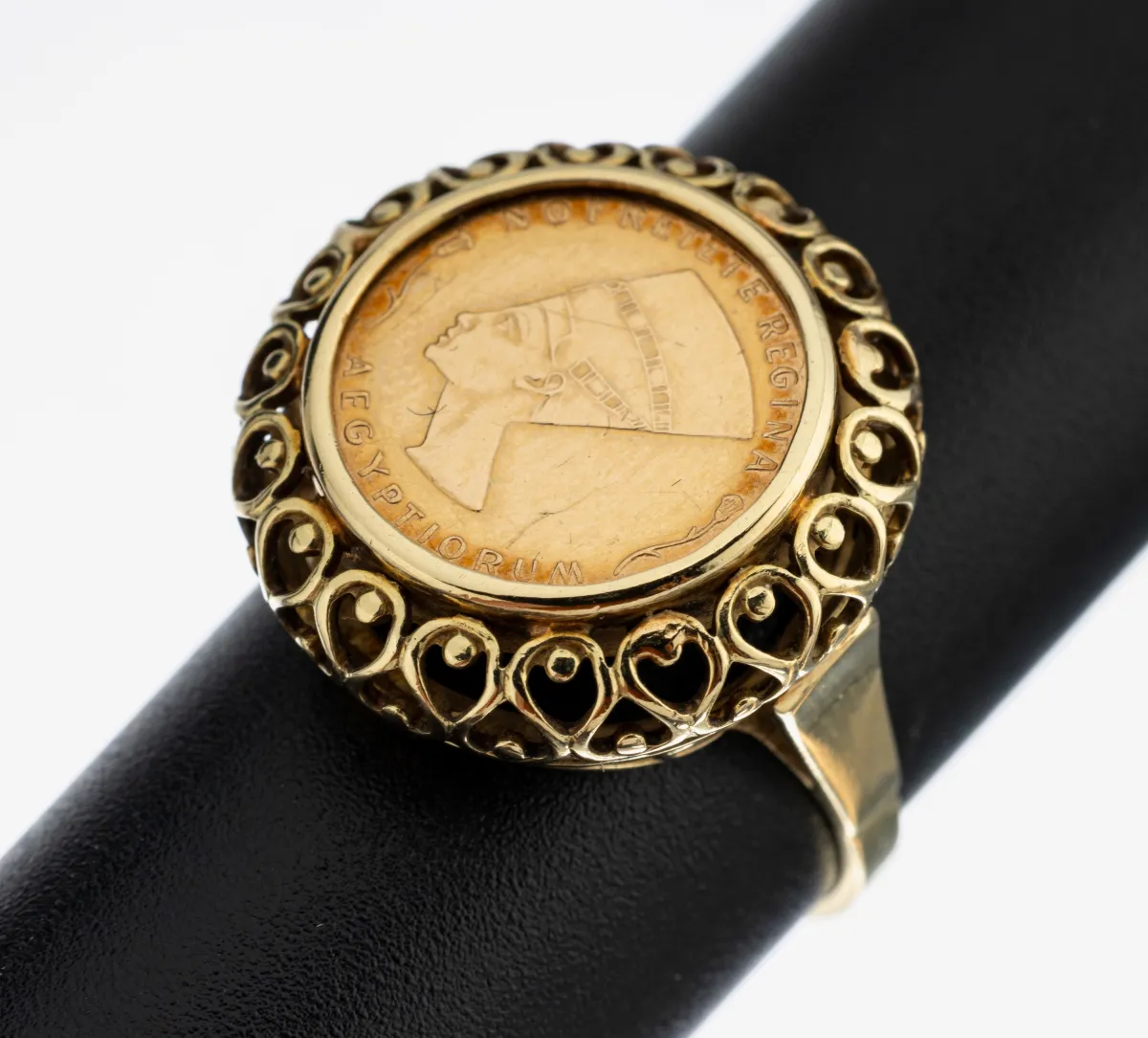 Bague médaille en or 14 kt, or 585/0100, médaille sertie mobile, représentation