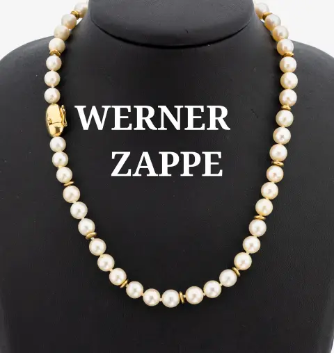 Collier de perles WERNER ZAPPE avec fermoir en or 18 ct, or 750/000, perles de culture Akoya, D