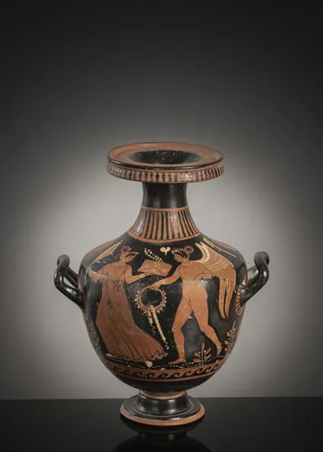 Hydria mit Darstellung einer Frau und Eros