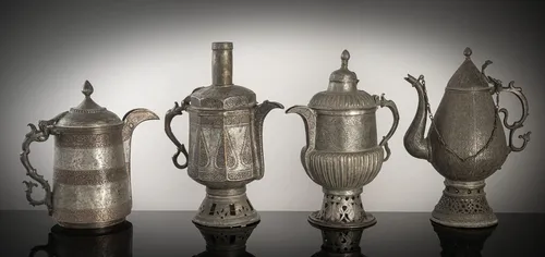 Four pitchers / samovar made of metal / copper, partly tinned