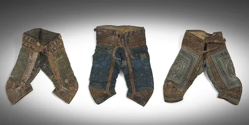Three martial arts trousers "tunban"