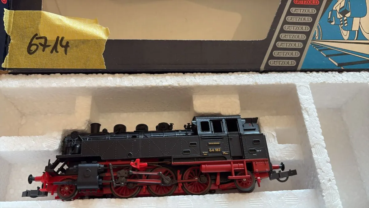 Locomotive à vapeur (Gützold)