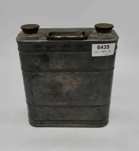 1 oil canister