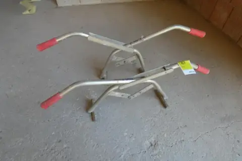 2x curb stone tongs