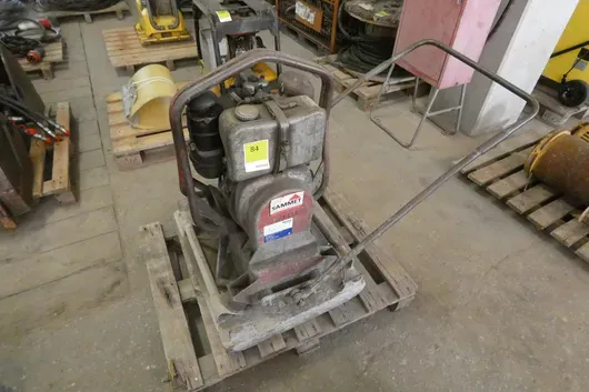 Vibratory plate with Hatz engine