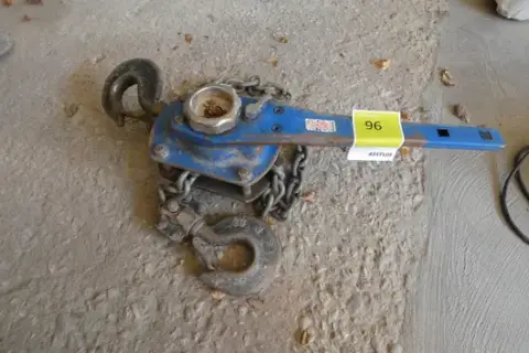 Palant avec chaîne