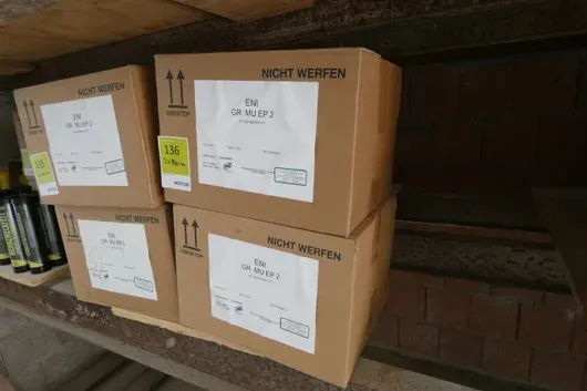 Lot of ENI GR MU EP 2 grease