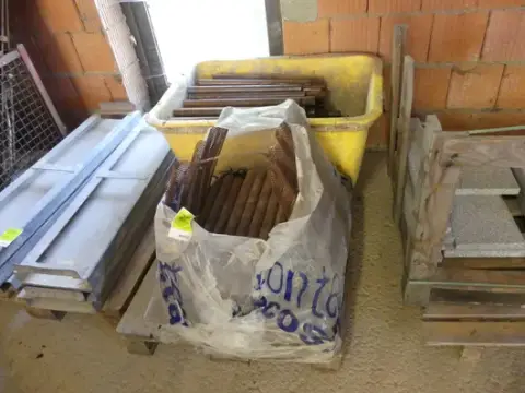 Lot of tubular bars