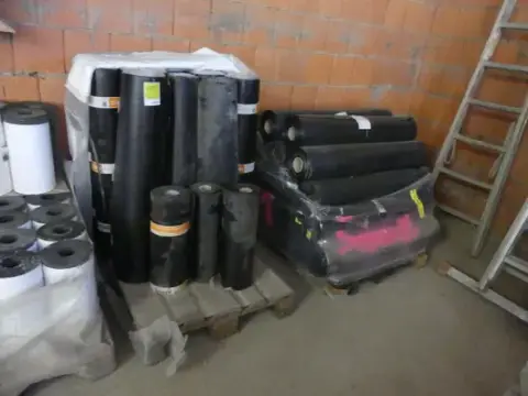 Lot of bituminous roofing felt Bauder/PE film