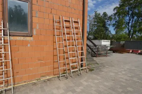 3 ladders