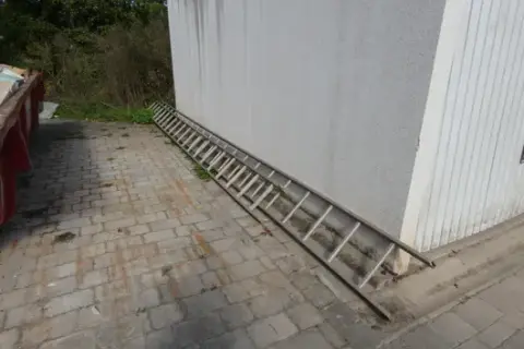 2 žebříky