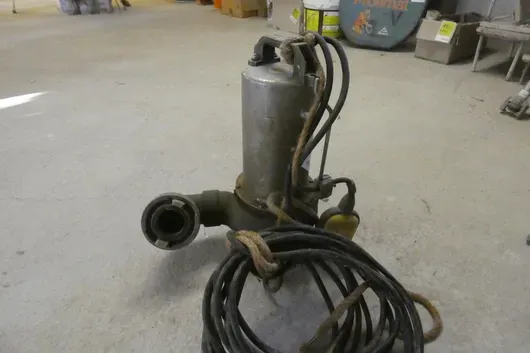 Vuilwater dompelpomp met Storz-koppeling en kabel