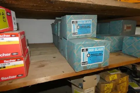 11 boxes GOEWA "Der Blaue" - frame and batten dowels