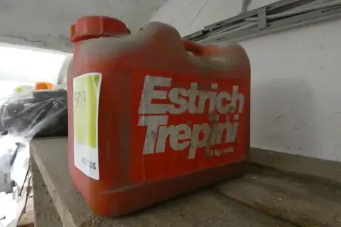 Lot de bidons Trepini - additif pour chape