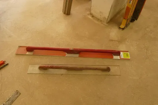 2x Stahovací lišta