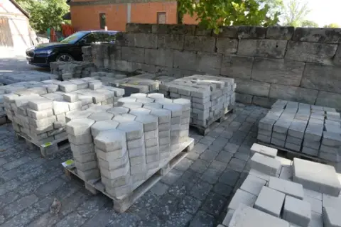 Soubor dlažebních kostek