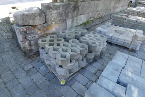 Soubor dlažebních kostek