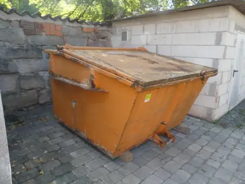Přepravní kontejner s víkem