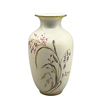 ESCHENBACH. PORZELLANVASE MIT FLORALEM DEKOR.