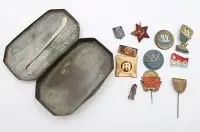 Kleine verzameling historische speldjes, medailles en insignes, USSR en DDR