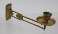 Bougeoir de piano, vers 1920, laiton, traces d'usure, L-19cm H-8,5cm