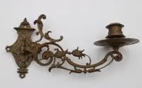 Bougeoir de piano vers 1900, probablement laiton bronzé, L-25cm H-13,5cm