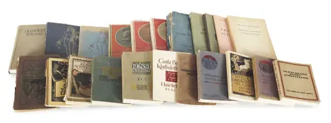Sammlung von ca. 24 Kunstausstellungskatalogen, darunter Große Berliner Kunstausstellung (11), Müncher Ausstellung (3), Grosse Deutsche