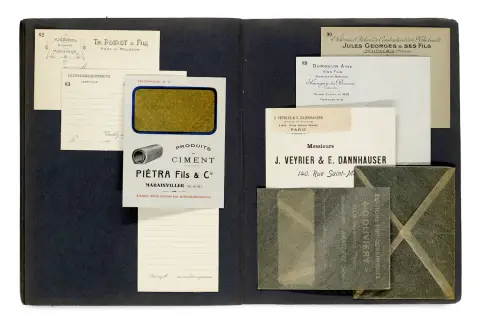 2 livres d'échantillons avec de nombreux modèles lithographiques