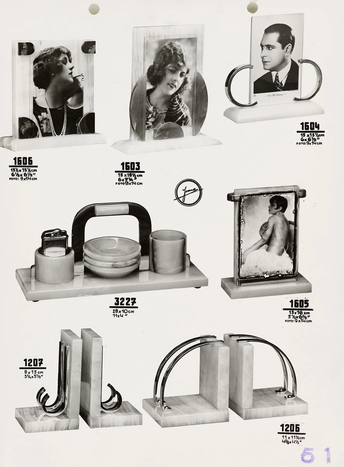 Arno Parik – Collection de 28 planches photographiques avec (en plus) 145 dessins d'objets techniques