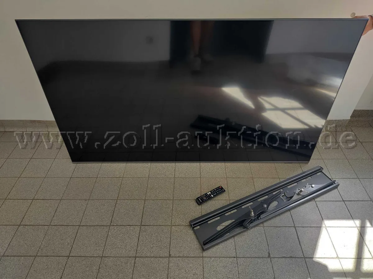 1 LED televizor 65" SAMSUNG GQ65Q74A
