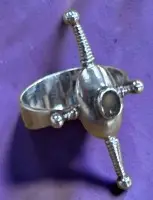 Moderní stříbrný prsten 925, velikost 58, hlava prstenu 3x1,8 cm, 3,63 g