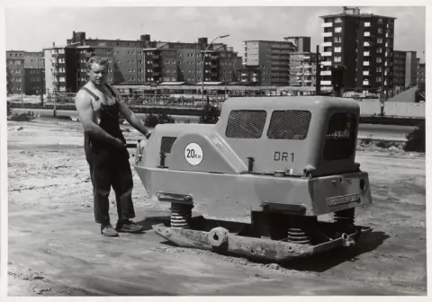 Collectie van 286 originele foto's (voornamelijk vintages, zilvergelatinedrukken) met gezichten en opnames van Berlijn