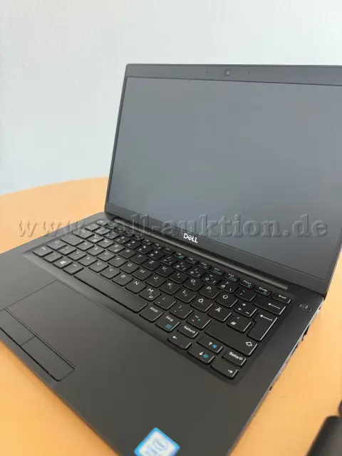 1 laptop Dell Latitude 7390, 13,3 cala (33,8 cm)