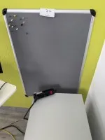 1 pinboard