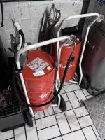 2 mobile filling stations