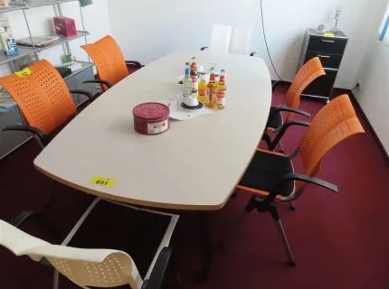 1 table de réunion, env. 2,50 m x 1 m