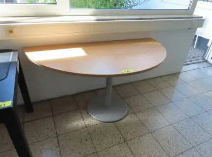 1 side table, approx. 1.50 m x 1.50 m, semi-circular